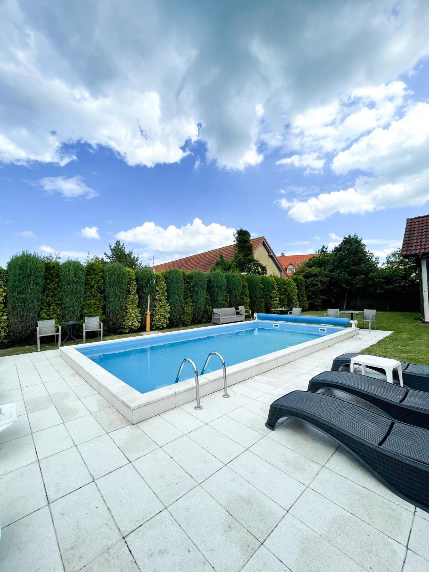 Riviera -Adults Only Villa Rewal Exterior photo